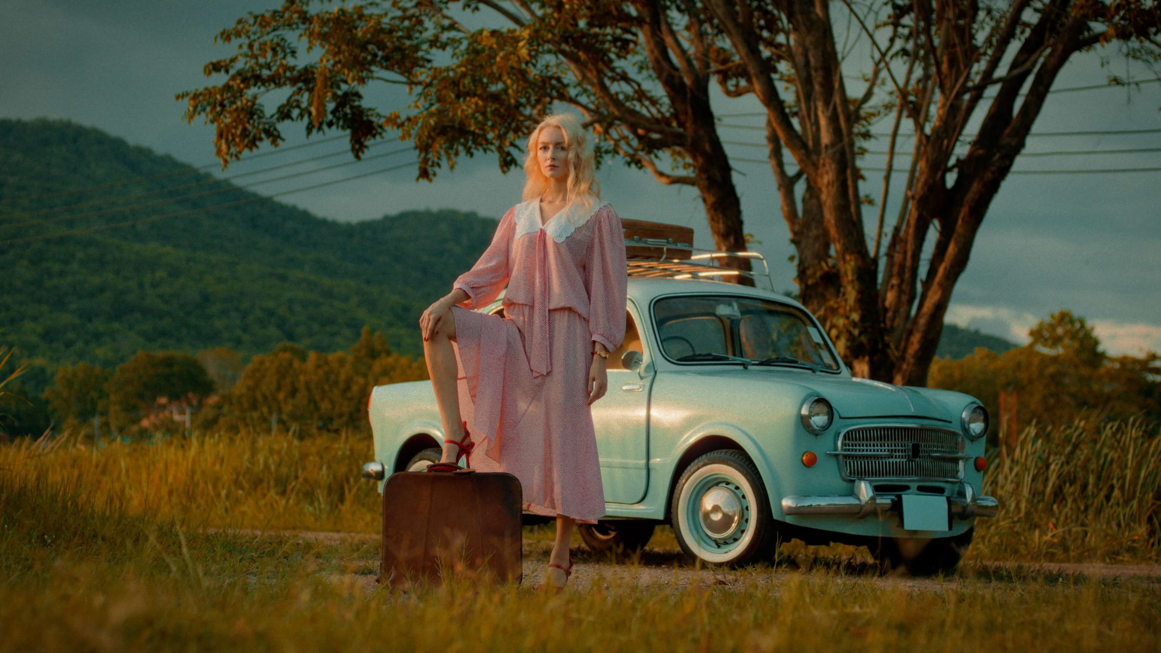 EMUL8 Film Emulation - Log footage - Girl in Car color graded