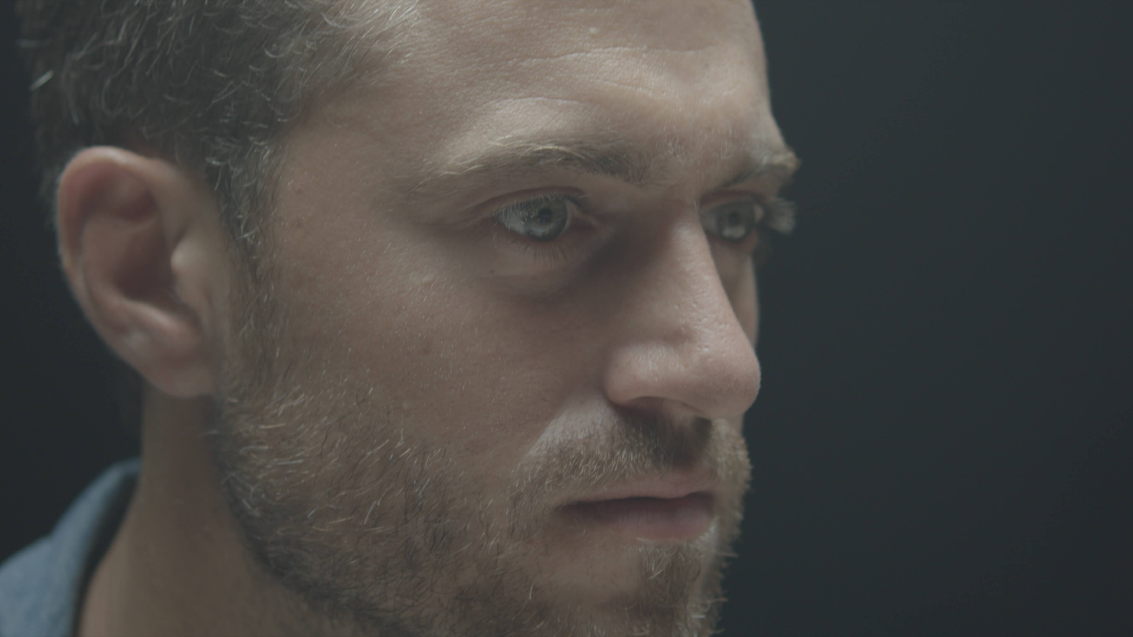 EMUL8 Film Emulation - Before and After test - Man in room